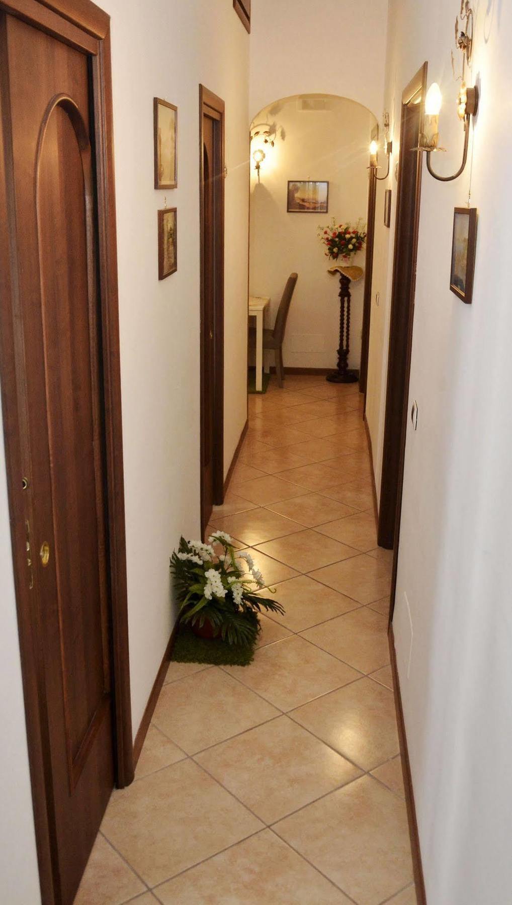 Bed & Breakfast A Castel Capuano Napoli Exterior foto